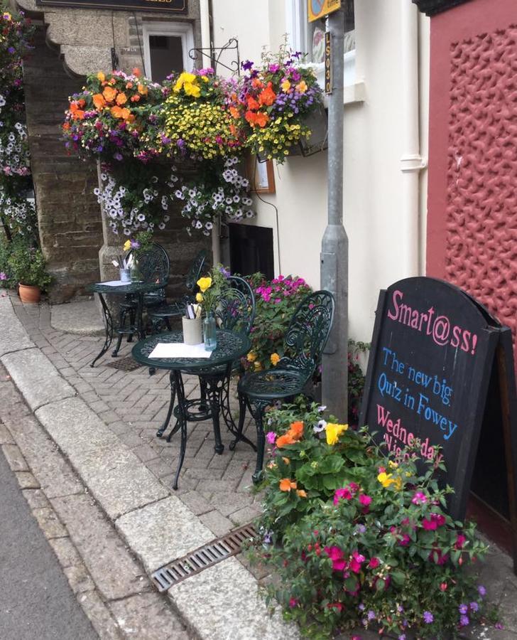 The Ship Inn Fowey Exterior photo